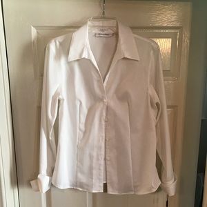 Brand New Women’s Size 12 Classic style top